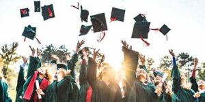 gifts-for-high-school-grads-feature-image